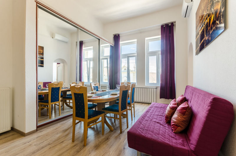 Like Home - City Center - Style Apartment بودابست المظهر الخارجي الصورة
