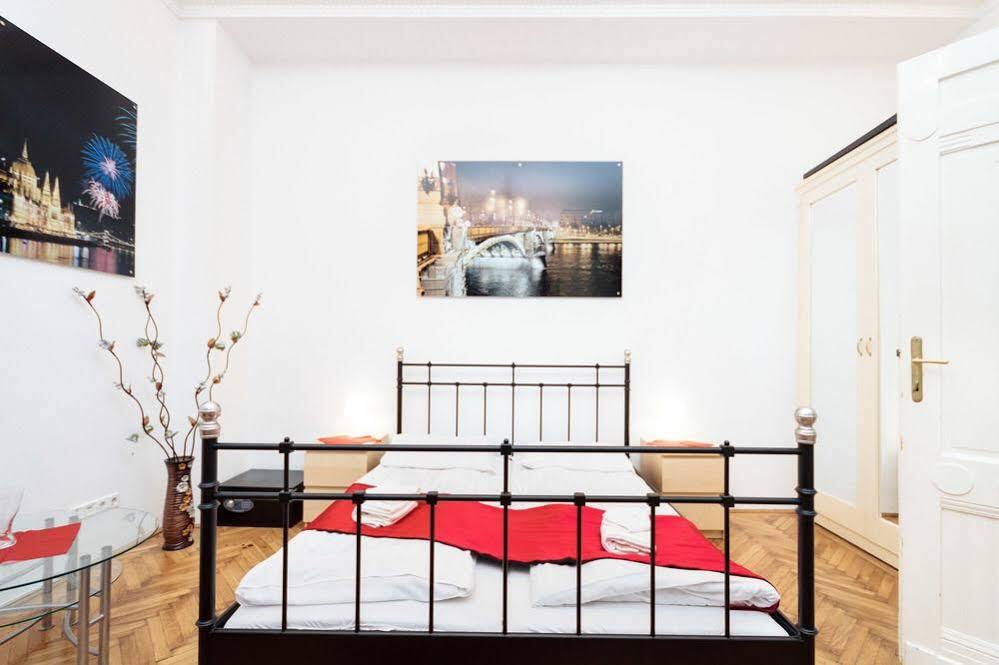 Like Home - City Center - Style Apartment بودابست المظهر الخارجي الصورة