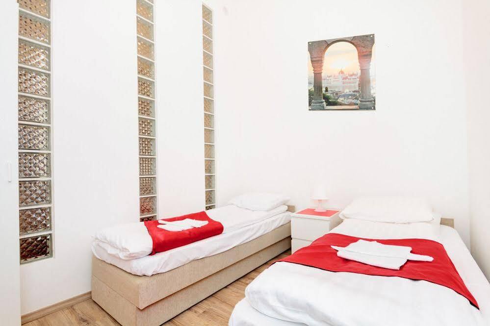 Like Home - City Center - Style Apartment بودابست المظهر الخارجي الصورة