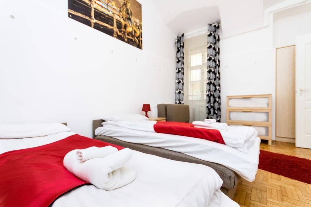 Like Home - City Center - Style Apartment بودابست المظهر الخارجي الصورة