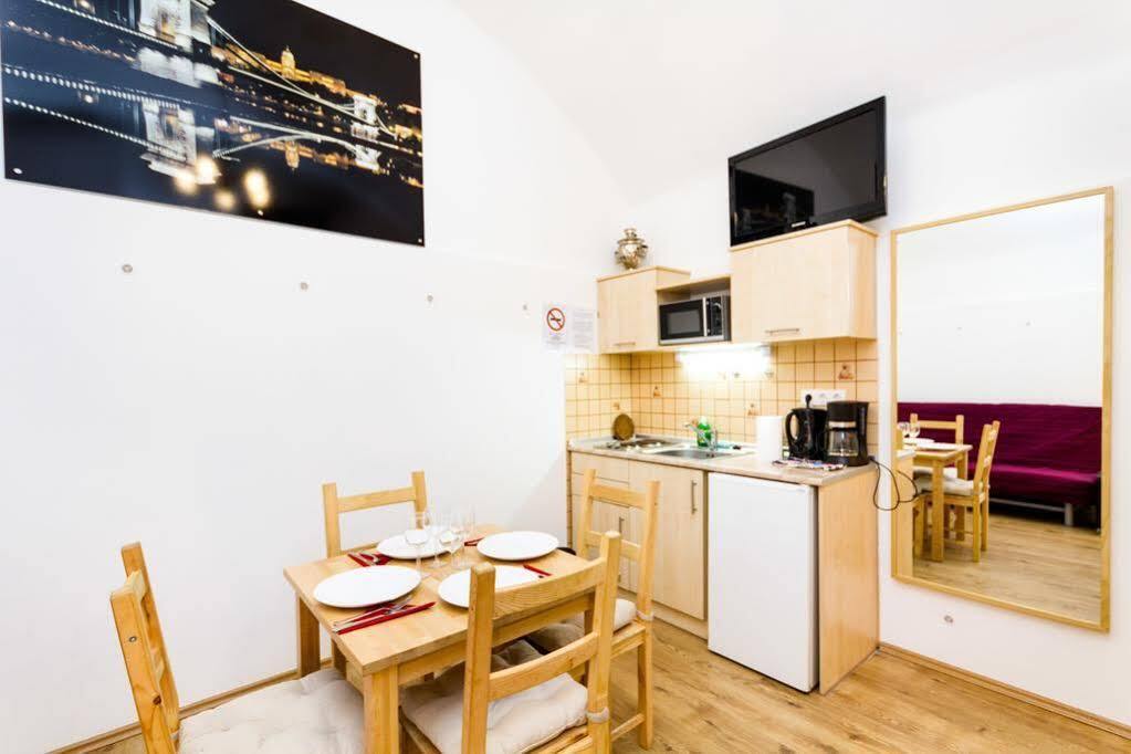 Like Home - City Center - Style Apartment بودابست المظهر الخارجي الصورة